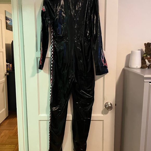 Start Your Engine Women's Halloween Costume - Race Flag Girl - Picture 3 of 6